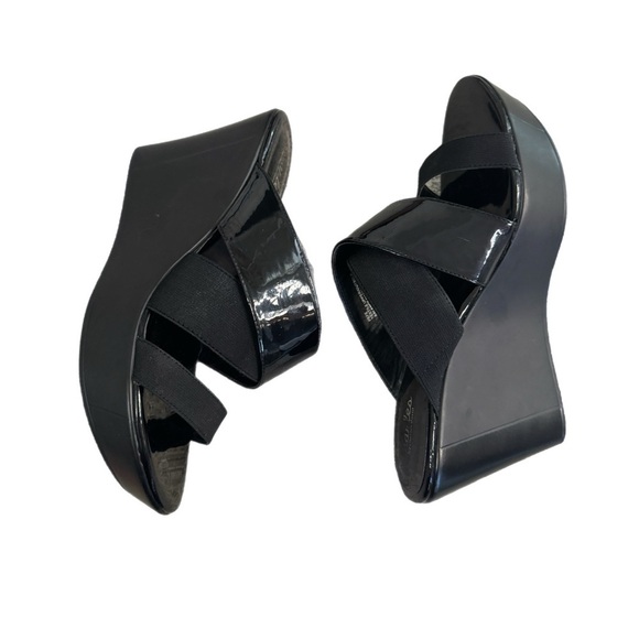 Charles David Black Platform Wedge Shoes with Elastic Straps - Picture 3 of 7